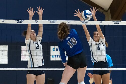 Women's Volleyball vs. Colby
Fall Weekend 2021
Oct. 2, 2021