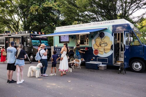 Dog Nights of Summer 2024. Photo by Elle Danielle. Courtesy of Cheekwood Estate & Gardens.