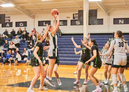 girls varsity basketball game