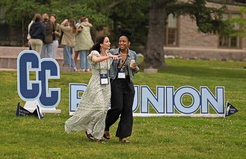 Reunion 2025 New England Lobster Bake Friday, May 30, 2025 in the main tent on Tempel Green. (Connecticut College photos by Sean D. Elliot)