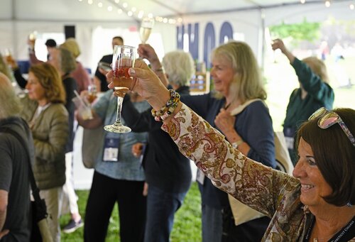Reunion 2025 Class of ’75 President’s Champagne Reception Friday, May 30, 2025 in the Oak tent on Tempel Green. (Connecticut College photos by Sean D. Elliot)