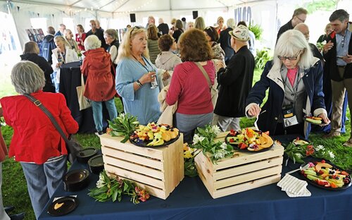 Reunion 2025 Class of ’75 President’s Champagne Reception Friday, May 30, 2025 in the Oak tent on Tempel Green. (Connecticut College photos by Sean D. Elliot)