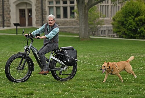 Reunion 2025 Class of ’75 President’s Champagne Reception Friday, May 30, 2025 in the Oak tent on Tempel Green. (Connecticut College photos by Sean D. Elliot)