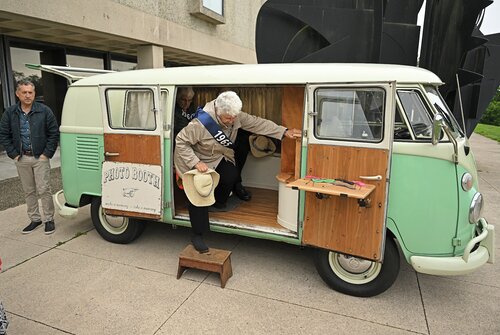 Reunion 2025 Mix, Mingle, Mimosa Saturday, May 31, 2025 at Cummings Patio. (Connecticut College photos by Sean D. Elliot)