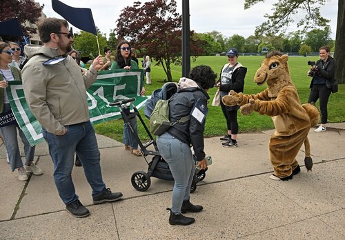 Reunion 2025 Parade of Classes Saturday, May 31, 2025 from Cummings Patio to Palmer Auditorium. (Connecticut College photos by Sean D. Elliot)
