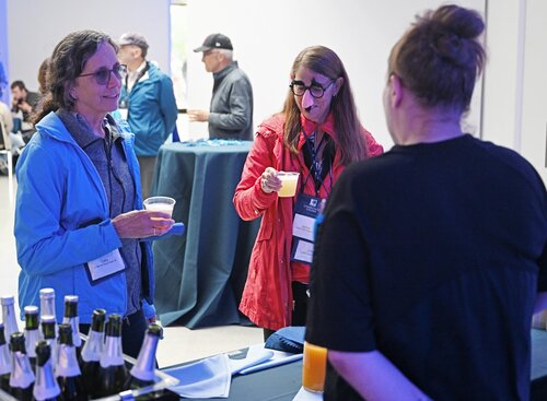 Reunion 2025 Mix, Mingle, Mimosa Saturday, May 31, 2025 at Cummings Patio. (Connecticut College photos by Sean D. Elliot)