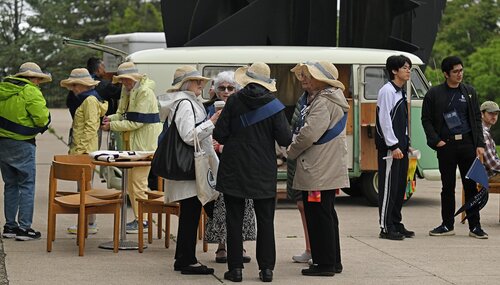 Reunion 2025 Mix, Mingle, Mimosa Saturday, May 31, 2025 at Cummings Patio. (Connecticut College photos by Sean D. Elliot)