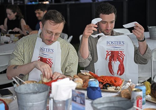 Reunion 2025 New England Lobster Bake Friday, May 30, 2025 in the main tent on Tempel Green. (Connecticut College photos by Sean D. Elliot)