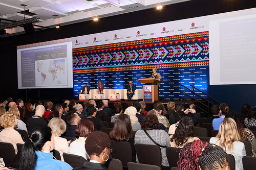 HIVR4P, the 5th HIV Research for Prevention Conference. Lima, Peru. 7 October, 2024

PL01 
Building on successes. 
Speakers: Jeanne Marrazzo (National Institutes of Health)
Beatriz Grinsztejn (IAS President and Fundação Oswaldo Cruz (Fiocruz)
Chris Beyrer (Duke University)
©️ Nicole Bergman / IAS