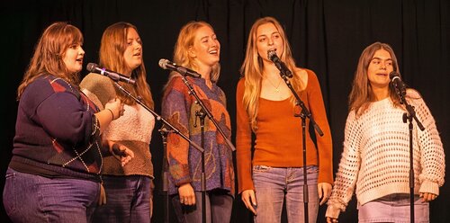 Fall Weekend A Cappella Concert Friday, September 26, 2025 on Tempel Green. (Connecticut College photos by Edward Harrison)