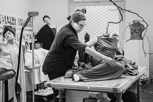 Karen LaMonte working in her studio. ©Karen LaMonte Photo: Martin Polak