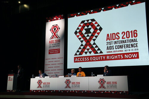 21st International AIDS Conference (AIDS 2016), Durban, South Africa.
Opportunities for and Challenges to Sustainable Financing of the AIDS Response
Symposia Session
Wednesday 20 July : Venue -Session Room 11
The Panel : Mark Dybul, Jimmy Kolker, Christine Stegling, Volodymyr Zhovtyak and Philippe Douste-Blazy
Photo©International AIDS Society/Abhi Indrarajan