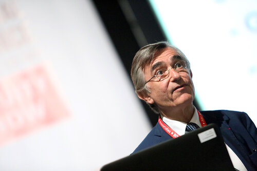 21st International AIDS Conference (AIDS 2016), Durban, South Africa.
Opportunities for and Challenges to Sustainable Financing of the AIDS Response
Symposia Session
Wednesday 20 July : Venue -Session Room 11
Philippe Douste-Blazy, Special Advisor to the United Nations Secretary-General on Innovative Finance for Development, France 
Photo©International AIDS Society/Abhi Indrarajan
