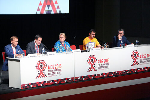 21st International AIDS Conference (AIDS 2016), Durban, South Africa.
Opportunities for and Challenges to Sustainable Financing of the AIDS Response
Symposia Session
Wednesday 20 July : Venue -Session Room 11
The Panel : Mark Dybul, Jimmy Kolker, Christine Stegling, Volodymyr Zhovtyak
Photo©International AIDS Society/Abhi Indrarajan