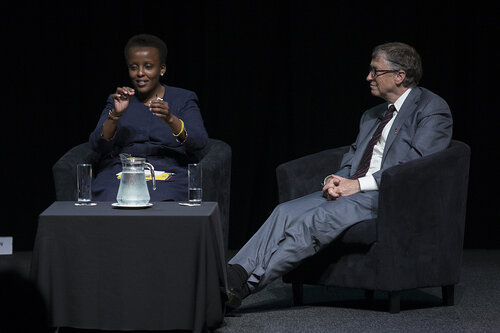 Accelerating the Decline of the Burden and Incidence of HIV in Sub-Saharan Africa (WESS01) Special Session.
Accelerating the Decline of the Burden and Incidence of HIV in Sub-Saharan Africa (WESS01) Special Session.
Bill Gates and Nduku Kilonzo, 20 July, 2016.
Photo©International AIDS Society/Rogan Ward