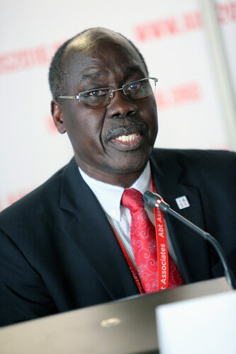 21st International AIDS Conference (AIDS 2016), Durban, South Africa.
Wednesday 20 July : Venue DURBAN ICC - Press Conference Room 2 (In Media Centre)
Official Press Conference : Scaling up HIV Treatment in the Developing World
James Hakim
Photo©International AIDS Society/Abhi Indrarajan