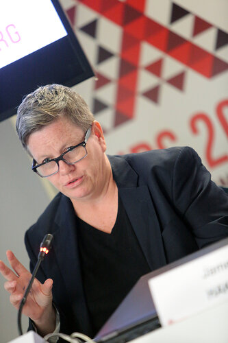 21st International AIDS Conference (AIDS 2016), Durban, South Africa.
Wednesday 20 July : Venue DURBAN ICC - Press Conference Room 2 (In Media Centre)
Official Press Conference : Scaling up HIV Treatment in the Developing World
Sharonann Lynch
Photo©International AIDS Society/Abhi Indrarajan