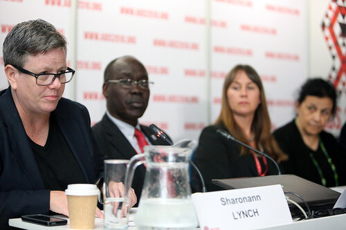 21st International AIDS Conference (AIDS 2016), Durban, South Africa.
Wednesday 20 July : Venue DURBAN ICC - Press Conference Room 2 (In Media Centre)
Official Press Conference : Scaling up HIV Treatment in the Developing World
Panel from L-R :  Sharonann Lynch, James Hakim, Mhairi Maskew, Wafaa El-Sadr, Francois Dabis, Maya L Petersen, Anton Pozniak
Photo©International AIDS Society/Abhi Indrarajan