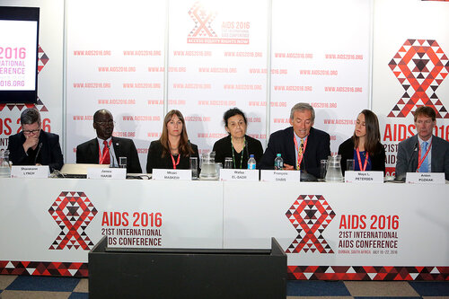 21st International AIDS Conference (AIDS 2016), Durban, South Africa.
Wednesday 20 July : Venue DURBAN ICC - Press Conference Room 2 (In Media Centre)
Official Press Conference : Scaling up HIV Treatment in the Developing World
Panel from L-R :  Sharonann Lynch, James Hakim, Mhairi Maskew, Wafaa El-Sadr, Francois Dabis, Maya L Petersen, Anton Pozniak
Photo©International AIDS Society/Abhi Indrarajan