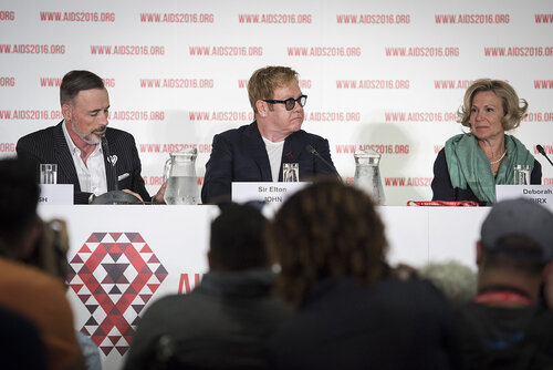 21st International AIDS Conference (AIDS 2016), Durban, South Africa.
Photo shows the PEPFAR and Elton John AIDS Foundation Press Conference. Left to Right: David Furnish, Chairman, Elton John AIDS Foundation; Sir Elton John, Founder, Elton John AIDS Foundation; Ambassador Deborah Birx, United States Global AIDS Coordinator.
Photo©International AIDS Society/Steve Forrest/Workers' Photos