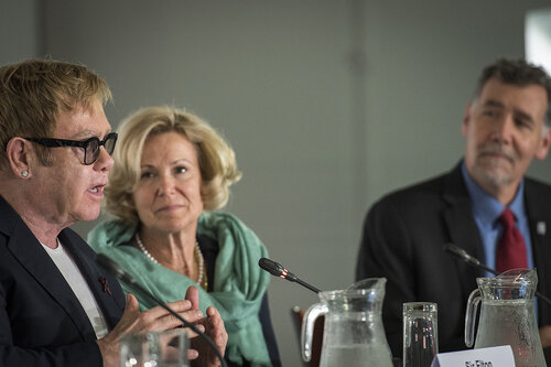 21st International AIDS Conference (AIDS 2016), Durban, South Africa.
Photo shows the PEPFAR and Elton John AIDS Foundation Press Conference. Left to Right: Sir Elton John, Founder, Elton John AIDS Foundation; Ambassador Deborah Birx, United States Global AIDS Coordinator; Chris Beyrer, President International AIDS Society.
Photo©International AIDS Society/Steve Forrest/Workers' Photos