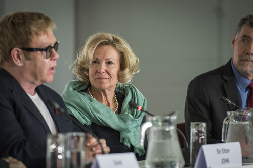 21st International AIDS Conference (AIDS 2016), Durban, South Africa.
Photo shows the PEPFAR and Elton John AIDS Foundation Press Conference. Left to Right: Sir Elton John, Founder, Elton John AIDS Foundation; Ambassador Deborah Birx, United States Global AIDS Coordinator; Chris Beyrer, President International AIDS Society.
Photo©International AIDS Society/Steve Forrest/Workers' Photos