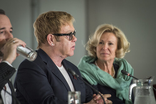 21st International AIDS Conference (AIDS 2016), Durban, South Africa.
Photo shows the PEPFAR and Elton John AIDS Foundation Press Conference. Left to Right: David Furnish, Chairman, Elton John AIDS Foundation; Sir Elton John, Founder, Elton John AIDS Foundation; Ambassador Deborah Birx, United States Global AIDS Coordinator.
Photo©International AIDS Society/Steve Forrest/Workers' Photos