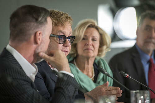 21st International AIDS Conference (AIDS 2016), Durban, South Africa.
Photo shows the PEPFAR and Elton John AIDS Foundation Press Conference. Left to Right: David Furnish, Chairman, Elton John AIDS Foundation; Sir Elton John, Founder, Elton John AIDS Foundation; Ambassador Deborah Birx, United States Global AIDS Coordinator; Chris Beyrer, President International AIDS Society.
Photo©International AIDS Society/Steve Forrest/Workers' Photos