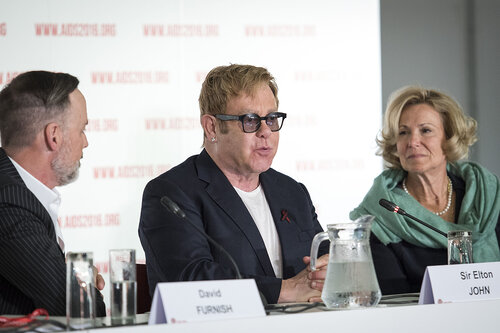 21st International AIDS Conference (AIDS 2016), Durban, South Africa.
Photo shows the PEPFAR and Elton John AIDS Foundation Press Conference. Left to Right: David Furnish, Chairman, Elton John AIDS Foundation; Sir Elton John, Founder, Elton John AIDS Foundation; Ambassador Deborah Birx, United States Global AIDS Coordinator.
Photo©International AIDS Society/Steve Forrest/Workers' Photos