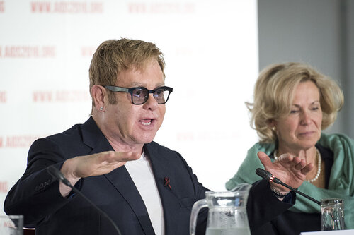 21st International AIDS Conference (AIDS 2016), Durban, South Africa.
Photo shows the PEPFAR and Elton John AIDS Foundation Press Conference. Left to Right: David Furnish, Chairman, Elton John AIDS Foundation; Sir Elton John, Founder, Elton John AIDS Foundation; Ambassador Deborah Birx, United States Global AIDS Coordinator. Photo©International AIDS Society/Steve Forrest/Workers' Photos