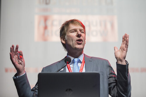 21st International AIDS Conference (AIDS 2016), Durban, South Africa.
What is our goal? (WEPL03)
TB and Co-Infections: The Long Game 
Anton Pozniak, Chelsea and Westminster Hospital NHS Trust, United Kingdom, 20 July, 2016.
Photo©International AIDS Society/Rogan Ward
