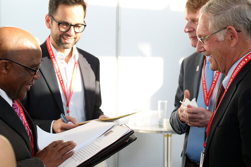 21st International AIDS Conference (AIDS 2016), Durban, South Africa.
Wednesday July 2016, VENUE : Durban ICC (Green Room)
Wednesday Plenary
Backstage Pictures before going onto stage
Photo©International AIDS Society/Abhi Indrarajan