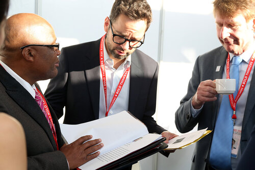 21st International AIDS Conference (AIDS 2016), Durban, South Africa.
Wednesday July 2016, VENUE : Durban ICC (Green Room)
Wednesday Plenary
Backstage Pictures before going onto stage
Photo©International AIDS Society/Abhi Indrarajan