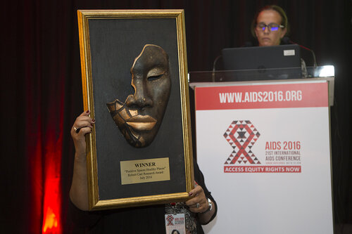21st International AIDS Conference (AIDS 2016), Durban, South Africa.
The Robert Carr Research Award and Lecture (TUCA14)
 , 19 July, 2016.
Photo©International AIDS Society/Rogan Ward
