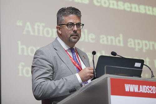 21st International AIDS Conference (AIDS 2016), Durban, South Africa.
The Robert Carr Research Award and Lecture (TUCA14)
Sean B. Rourke, 19 July, 2016.
Photo©International AIDS Society/Rogan Ward