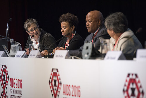 21st International AIDS Conference (AIDS 2016), Durban, South Africa.
Photo shows the 'Courage in Leadership: World Leaders with the Political Will to Remove Punitive Laws session.
From Left to Right: Laurel Sprague, HIV Justice Network, United States; Barbara Lee, United States Congress, United States; Jeffrey Radebe, Minister in the Presidency for Planning, Performance, Monitoring, Evaluation and Administration, South Africa; Ruth Dreifuss, Former President, Switzerland.
Photo©International AIDS Society/Steve Forrest/Workers' Photos