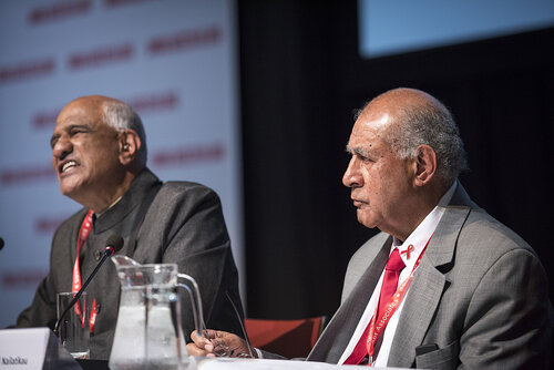 21st International AIDS Conference (AIDS 2016), Durban, South Africa.
Photo shows the 'Courage in Leadership: World Leaders with the Political Will to Remove Punitive Laws session.
From Left to Right: Zak Yacoob, Constitutional Court, South Africa; H.E.Ratu Nailatikau, Former President of the Republic of Fiji.
Photo©International AIDS Society/Steve Forrest/Workers' Photos