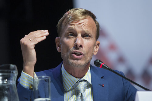 21st International AIDS Conference (AIDS 2016), Durban, South Africa.
Turning the Tide for Adolescent Girls and Young Women: How Realizing Gender Equality and Securing Women’s Human Rights are Essential for Reaching the End of AIDS (TUSY0603)
Mark Dybul, The Global Fund to Fight AIDS, Tuberculosis and Malaria, Switzerland speaks, 19 July, 2016.
Photo©International AIDS Society/Rogan Ward
