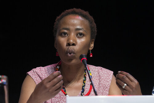 21st International AIDS Conference (AIDS 2016), Durban, South Africa.
Turning the Tide for Adolescent Girls and Young Women: How Realizing Gender Equality and Securing Women’s Human Rights are Essential for Reaching the End of AIDS (TUSY0603)
Vuyiseka Dubula, Sonke Gender Justice, South Africa speaks, 19 July, 2016.
Photo©International AIDS Society/Rogan Ward