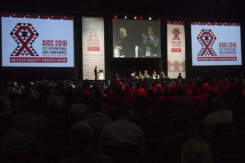 21st International AIDS Conference (AIDS 2016), Durban, South Africa.
Where are we now? (TUPL01).   speaks, 19 July, 2016.
Photo©International AIDS Society/Rogan Ward