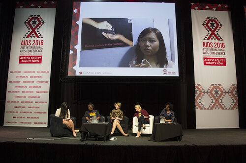 21st International AIDS Conference (AIDS 2016), Durban, South Africa.
Where are we now? (TUPL01).   speaks, 19 July, 2016.
Photo©International AIDS Society/Rogan Ward