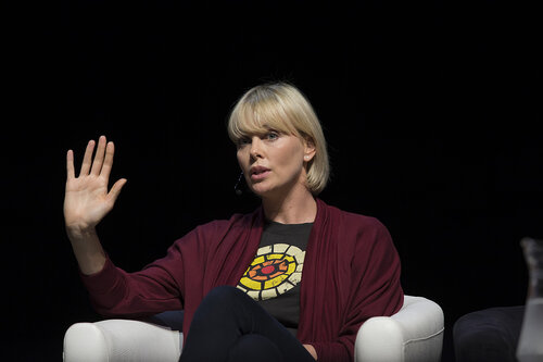 21st International AIDS Conference (AIDS 2016), Durban, South Africa.
What a Girl Wants: Sexual and Reproductive Health and Rights, Treatment Access and Gender Equality (TUSS01)
Charlize Theron, Charlize Theron Africa Outreach Project, United States , 19 July, 2016.
Photo©International AIDS Society/Rogan Ward