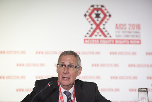 21st International AIDS Conference (AIDS 2016), Durban, South Africa.
Photo shows the 'Ongoing Search for a Vaccine' Official Press Conference.
Carl W. Dieffenbach, Director, Division of AIDS, National Institute of Allergy and Infectious Diseases Speaking.
Photo©International AIDS Society/Steve Forrest/Workers' Photos
