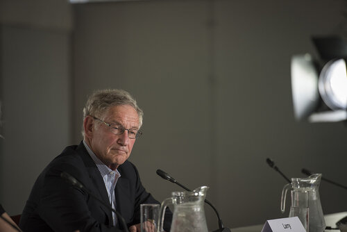 21st International AIDS Conference (AIDS 2016), Durban, South Africa.
Photo shows the 'Ongoing Search for a Vaccine' Official Press Conference.
Larry Corey, President and Director Emeritus, Fred Hutchinson Cancer Research Center.
Photo©International AIDS Society/Steve Forrest/Workers' Photos