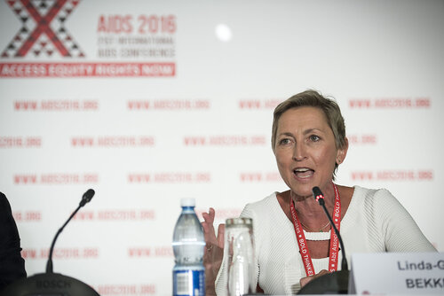 21st International AIDS Conference (AIDS 2016), Durban, South Africa.
Photo shows the 'Expanding the Impact of PrEP' Official Press Conference.
Linda-Gail Bekker, President-Elect, International AIDS Society, Deputy Director, Desmond Tutu HIV Centre at the Institute of Infectious Disease and Molecular Medicine, and COO, Desmond Tutu HIV Foundation speaking.
Photo©International AIDS Society/Steve Forrest/Workers' Photos