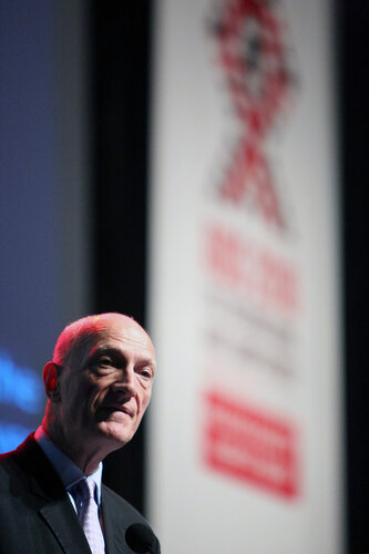 21st International AIDS Conference (AIDS 2016), Durban, South Africa.
Tuesday 19th July 2016, VENUE : Durban ICC Session Hall 1
Tuesday Plenary
Speaker Jonathan Mann
Photo©International AIDS Society/Abhi Indrarajan