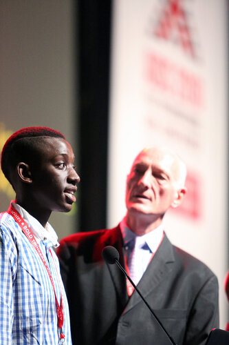 21st International AIDS Conference (AIDS 2016), Durban, South Africa.
Tuesday 19th July 2016, VENUE : Durban ICC Session Hall 1
Tuesday Plenary
Speaker : Jonathan Mann with his Godson Sello Andy Morobi
Photo©International AIDS Society/Abhi Indrarajan
