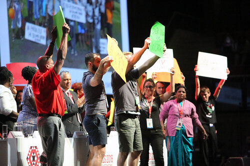 21st International AIDS Conference (AIDS 2016), Durban, South Africa.
Tuesday 19th July 2016, VENUE : Durban ICC Session Hall 1
Tuesday Plenary
Protesters on stage with dignitaries after Jonathan man invited them to come on stage
Photo©International AIDS Society/Abhi Indrarajan