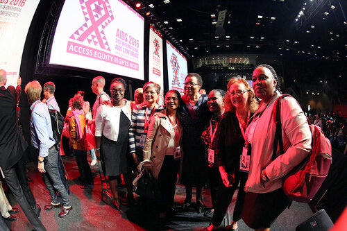 21st International AIDS Conference (AIDS 2016), Durban, South Africa.
Tuesday 19th July 2016, VENUE : Durban ICC Session Hall 1
Tuesday Plenary
Protesters on stage with dignitaries after Jonathan man invited them to come on stage
Photo©International AIDS Society/Abhi Indrarajan