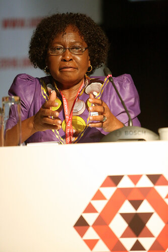 21st International AIDS Conference (AIDS 2016), Durban, South Africa.
THSA06 Moving from Silos to Solidarity
Thursday 21 July : Venue -Session Room 7
Co-Chair : Olive Shisana
Photo©International AIDS Society/Abhi Indrarajan